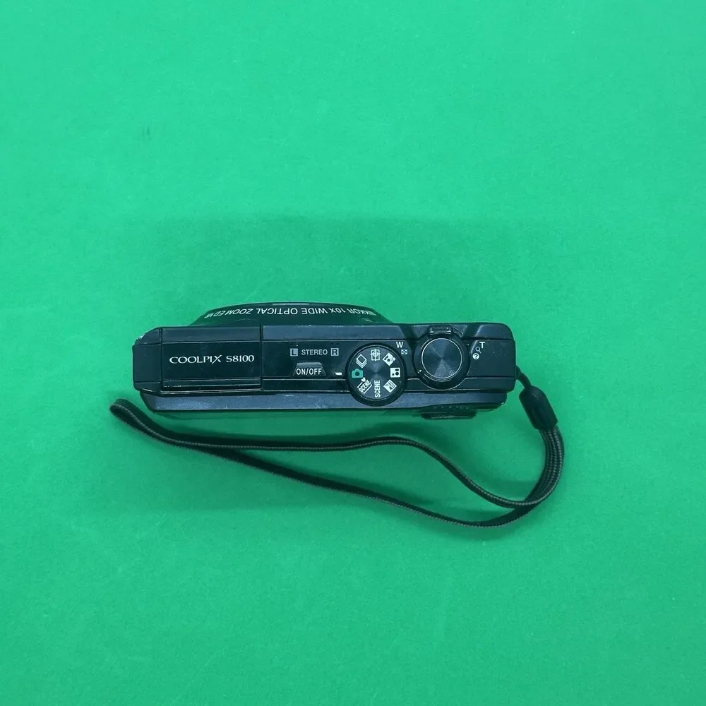 Nikon COOLPIX S8100 Digital Camera 12.1MP 10x Zoom: FOR PARTS NOT WORKING